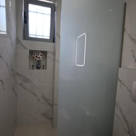 Avli هيماري